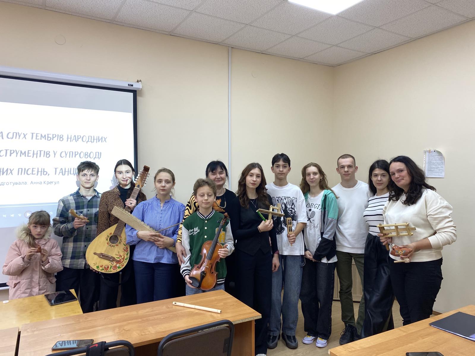 Від народних інструментів до мелізмів: палітра педагогічних підходів на фінальних відкритих уроках з педагогічної практики сольфеджіо студентів Анни Крегул та Миколи Антонова («Теорія музики»)