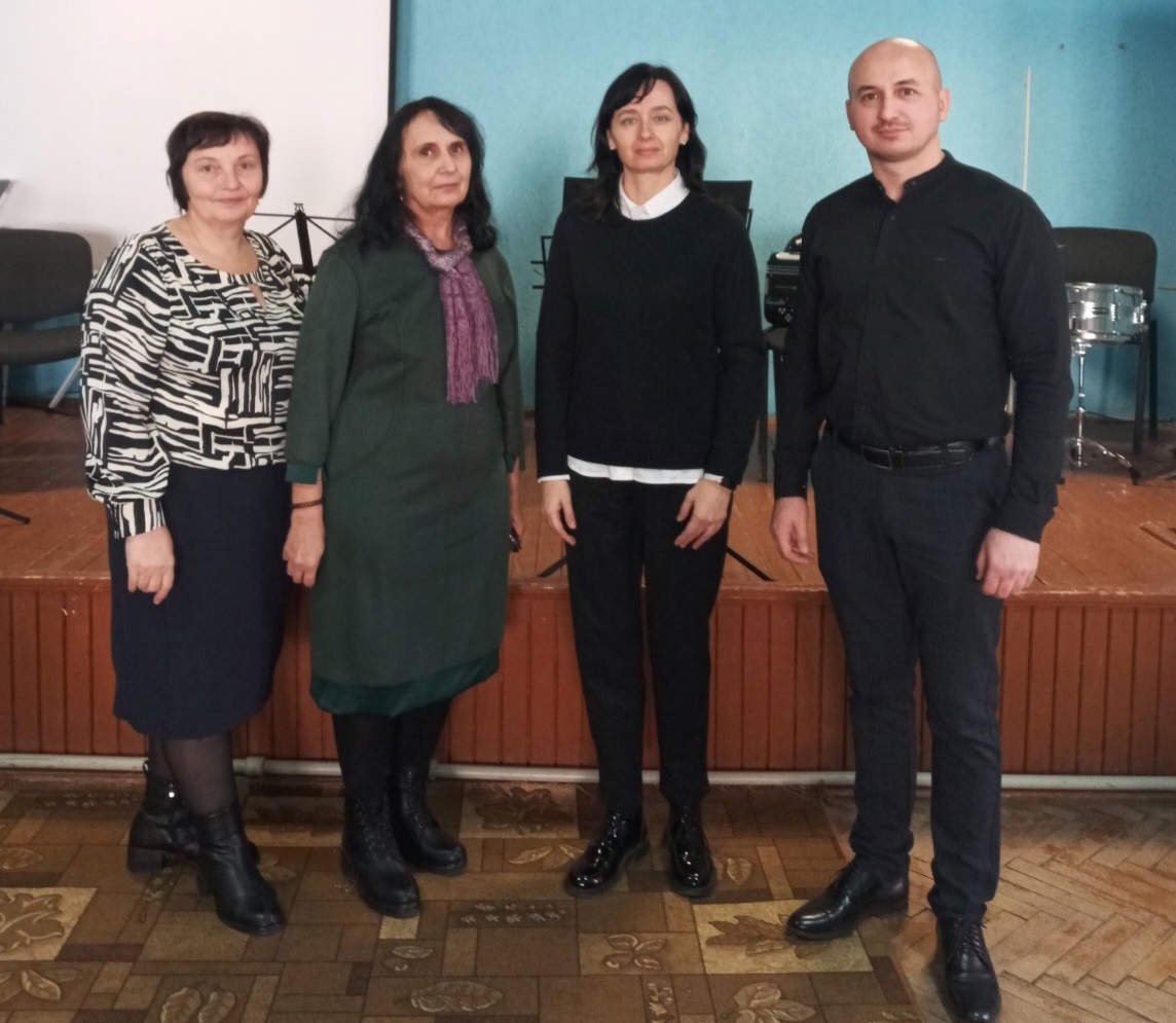Обласний методичний семінар на базі Нижньоворітської школи мистецтв для викладачів відділу «Народні інструменти»